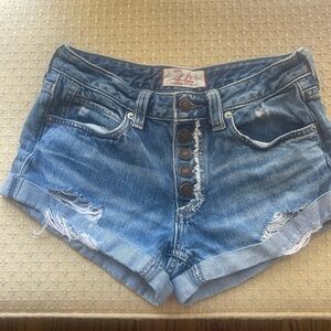 Free people Jean  shorts size 24 with button front